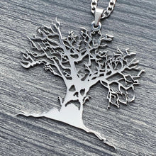 Load image into Gallery viewer, Small 'Harold' Necklace